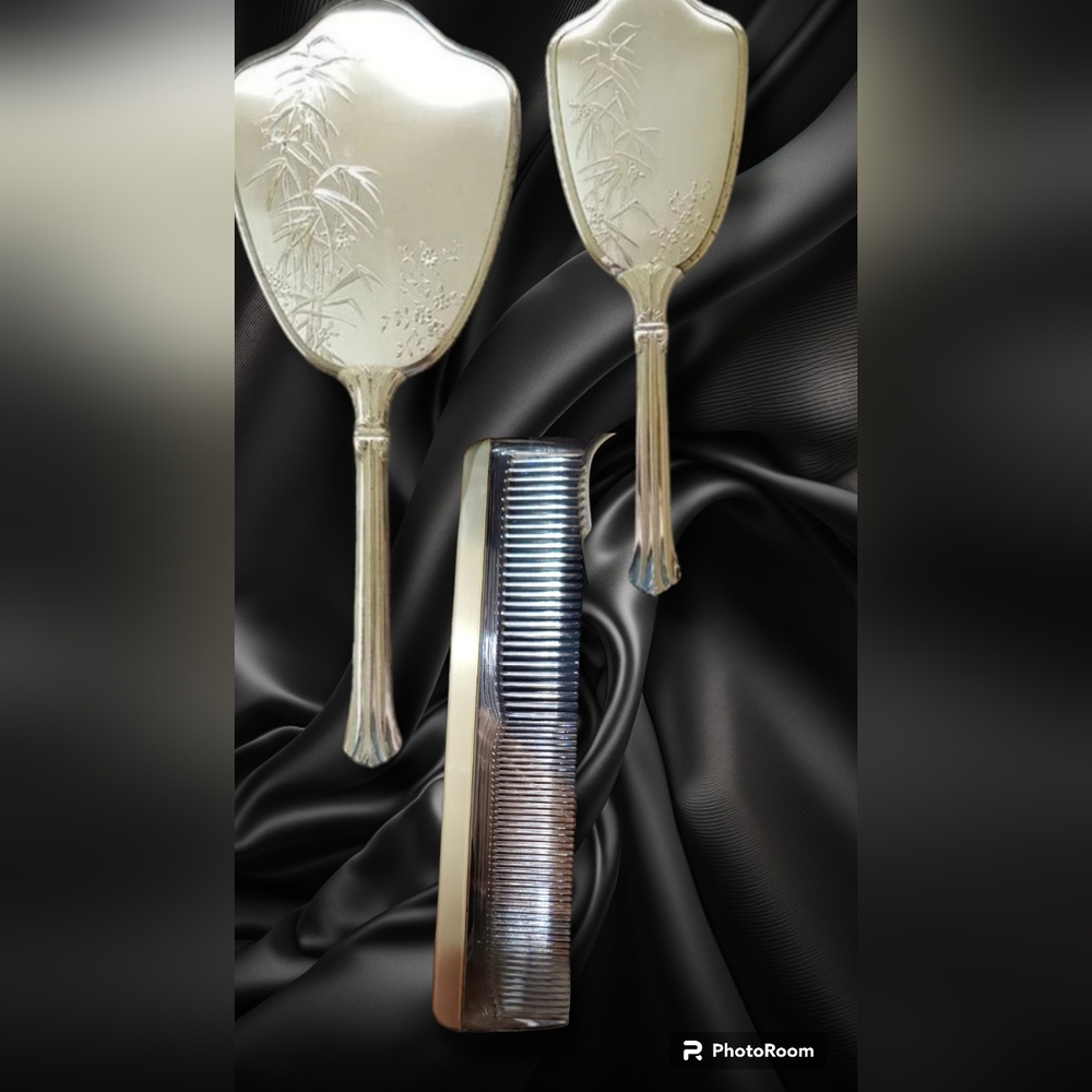 Vintage beautiful handheld mirror & brush set Superb Silver plated Art Nouveau